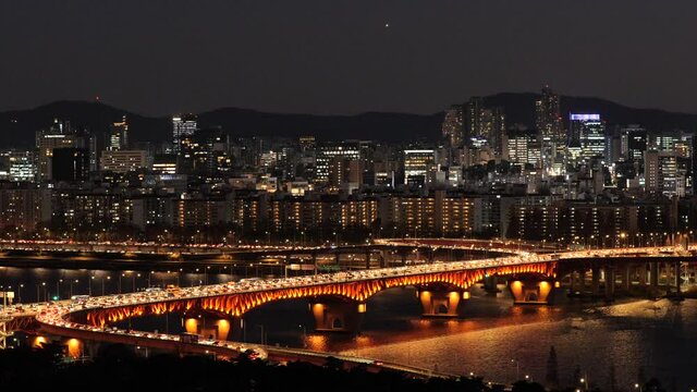 서울(seoul)의 야경(night view), 아름다운 한강(han river), 일몰(sunset)이 아름다운 서울, 한강의 다리(bridge), 서울 퇴근 교통(traffic), 매직아워(magic hour)의 서울 하늘(skyline)
