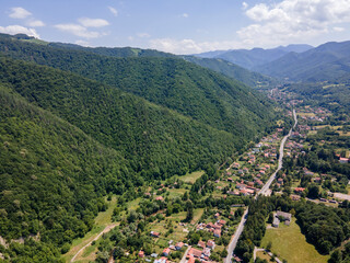Fototapeta na wymiar Aerial view of resort village of Ribaritsa at Balkan Mountains, Bulgaria