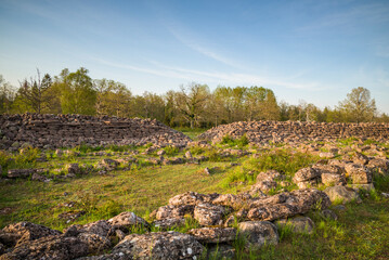 Sweden, Oland Island, Ismantorp, ruins of Ismantorp fortress, Bronze Age fortified town, sunset