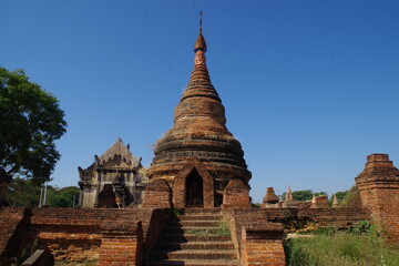 Fototapeta na wymiar ミャンマー　世界遺産バガン