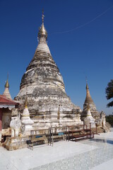Fototapeta na wymiar ミャンマー　世界遺産バガン