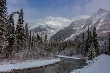 McDonald Creek with Garden Wall in winter in Glacier National Park, Montana, USA