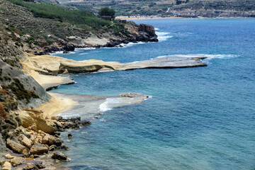 Golden Bay y Ghajn Tuffieha best beaches of Malta