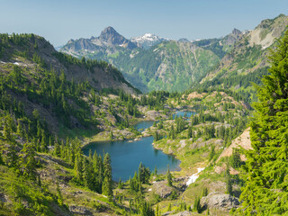 Fototapeta na wymiar Washington State, Central Cascades, Rampart Ridge, Rampart Lakes