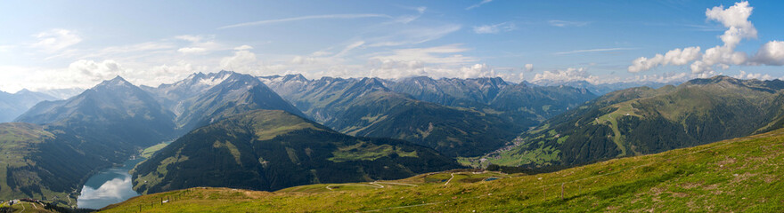 Naklejka premium Panoramic view from the austria alps during summer day against sky