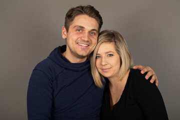 Obraz premium Happy couple studio portrait