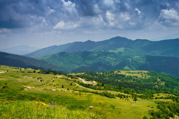 Fototapeta na wymiar Mountain landscape along Forca di Presta, Marche, italy