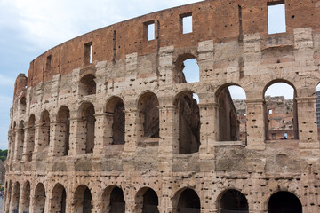 Fototapeta premium views and details of the colosseum monument in rome in Italy