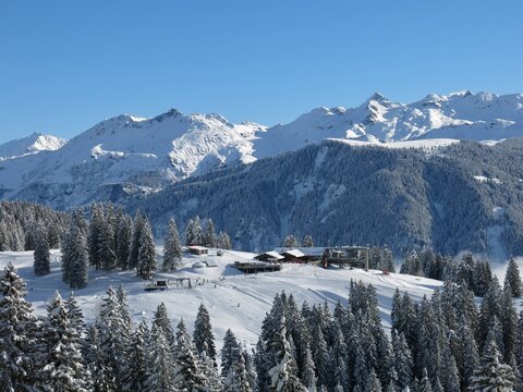 Braunwald ski area and mountains.
