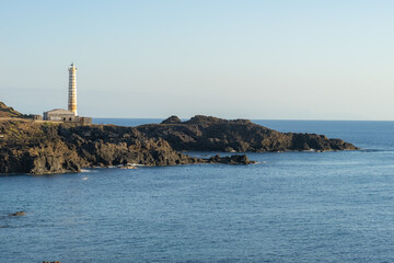 faro di Ustica in Sicilia al tramonto