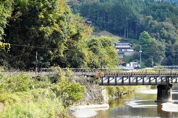 Fototapeta premium 鉄橋と原風景