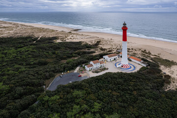 Vue Aérienne Phare de la Coubre avec l'Ocean en fond, proche Saint Palais sur Mer, Charente, France
