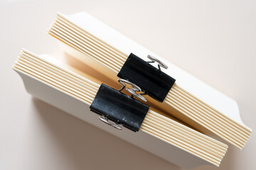 bookbinding - signatures and clips