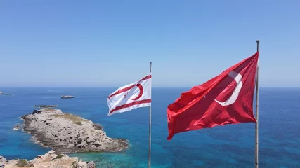 Keuken spatwand met foto northern cyprus and turkey flags victory cape © volkan