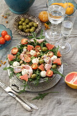 Fototapeta na wymiar salad with salmon and avocado