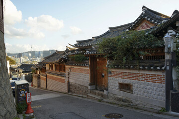 종로 북촌한옥마을은 도심속에 있는 전통문화재로
아름다운 건축주택입니다.