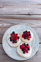Mini pavlova cake.