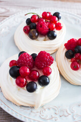 Mini pavlova cake.