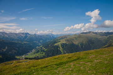 Obraz premium Beautiful landscape mountains in Austria alps during summer