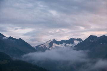 Fototapeta na wymiar Beautiful landscape mountains in Austria alps during summer
