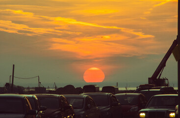 Fototapeta na wymiar Saint-Petersburg / city / sunset /sky
