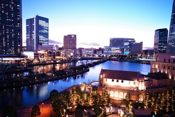 Fototapeta na wymiar 横浜みなとみらいの美しい夜景