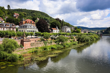 Fototapeta na wymiar Heidelberg's landscape over the river