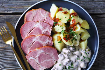 Judd mat gaardebounen, pork neck with broad beans