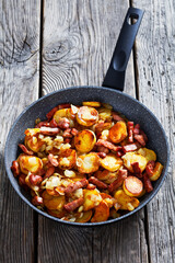 Bratkartoffeln, german potato with bacon and onion