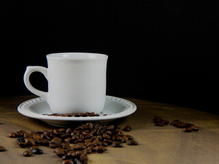taza con granos de café