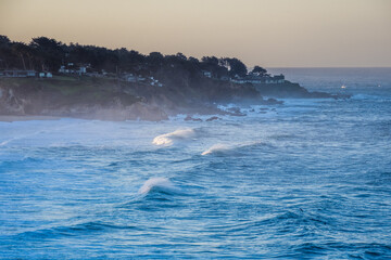 Fototapeta premium Early winter morning at Montara Beach in California