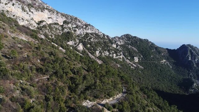 vue a&eacute;rienne du Col de la Madone de Gorbio - Alpes-Maritimes