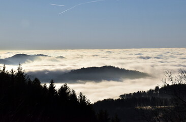 Obraz premium Blick vom Geiersnest auf den Nebel 