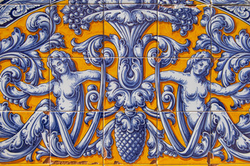 Composición artística de azulejos de cerámica de Talavera de la Reina