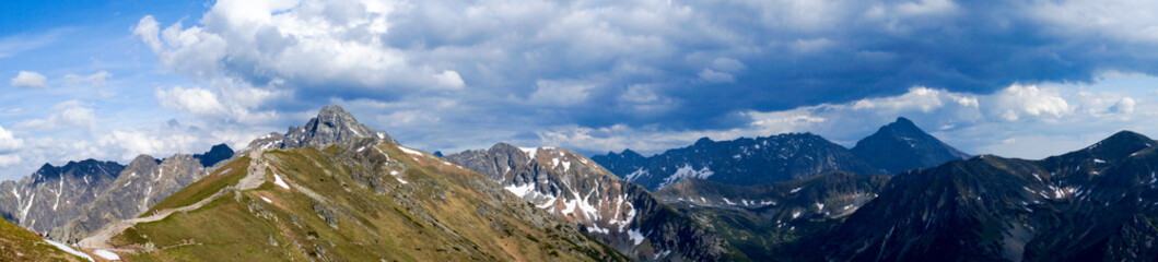 Fototapeta na wymiar panorama of the mountain, Tatras, Poland