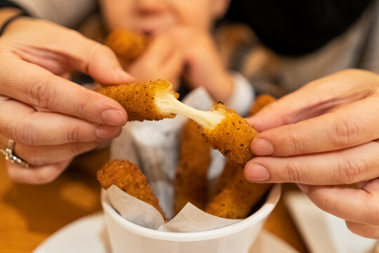 palito de queso desecho para comer