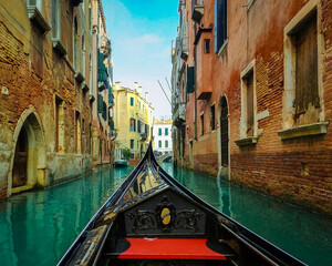 Venedig im Winter bei einer Gondel-Fahrt
