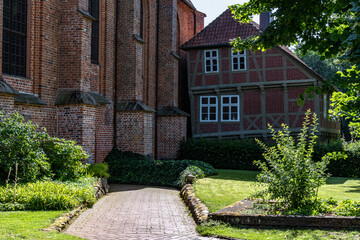 Fototapeta na wymiar am Kloster Isenhagen