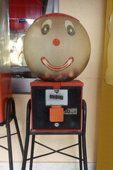 gumball machine with happy face
