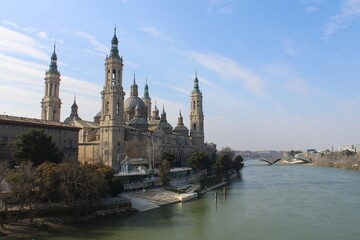 River Ebro and Our Lady El Pillar basilica in Zaragoza, Aragon, Spain.