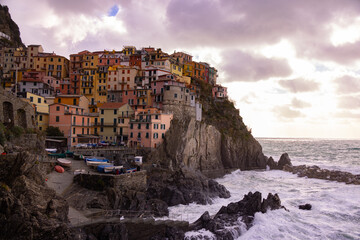 Fototapeta na wymiar Colorful Manarola in Cinque Terre at the Italian coast - travel photography
