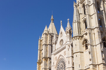 Fototapeta na wymiar Cathedral of the city of Leon, Spain
