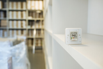 CO₂ sensor monitor. Indoor air quality sensor. Healthy work environment. Work control proper...