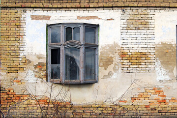 Fototapeta Old window on the wall of an old house in Lokve, Banat, Serbia obraz