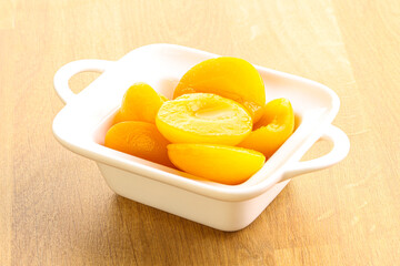 Canned apricot – sweet light dessert