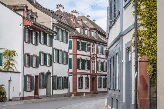 Switzerland, Basel-Stadt, Basel, Townhouses along Rittergasse street