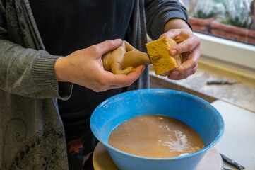 Herstellung von Gartenzwergen und fertige Gartenzwerge aus Gräfenroda