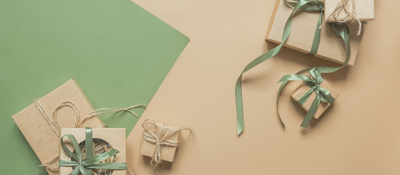 Christmas.Christmas gift box zero waste,Boxing Day, eco friendly packaging gifts kraft paper eco christmas holiday concept handmade , eco decor christmas background pattern