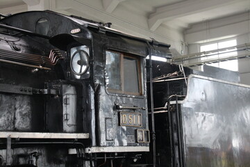 El museo Ferroviario de Kioto, Japón. Donde puedes ver locomotoras de vapor.