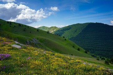 Fototapeta premium Mountain landscape at Gran Sasso Natural Park, in Abruzzo, Italy